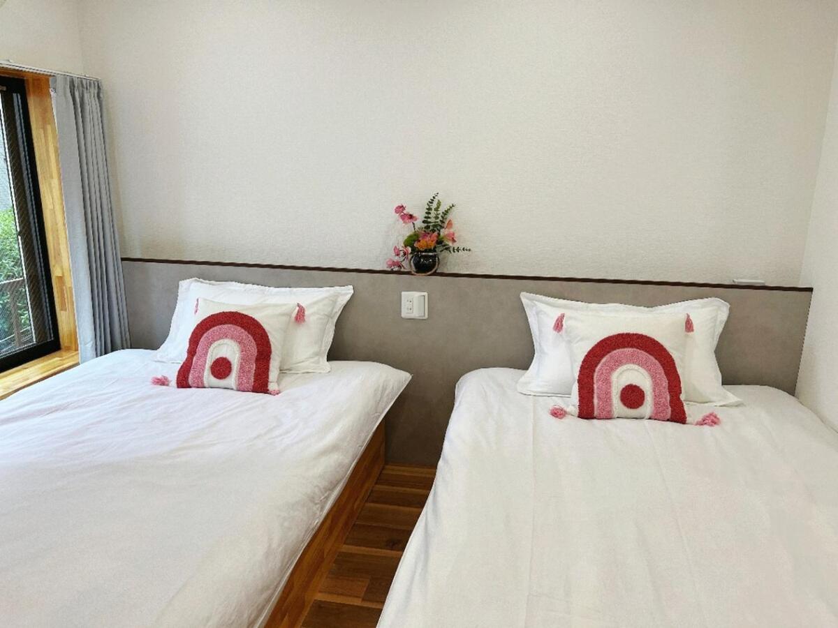浅草花日美居 Asakusa Hanahi 302 Twin Room 4 min walk to Sensoji Temple Direct access to Narita Haneda Airport