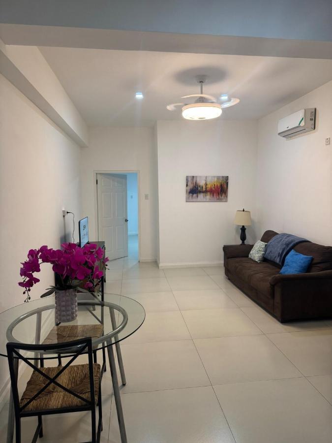 Pearl of the City LIGUANEA