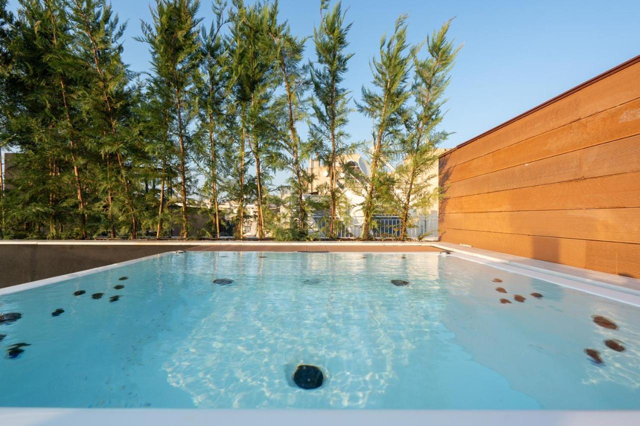 LIV Athinum 1 - Luxury Apartments - 4