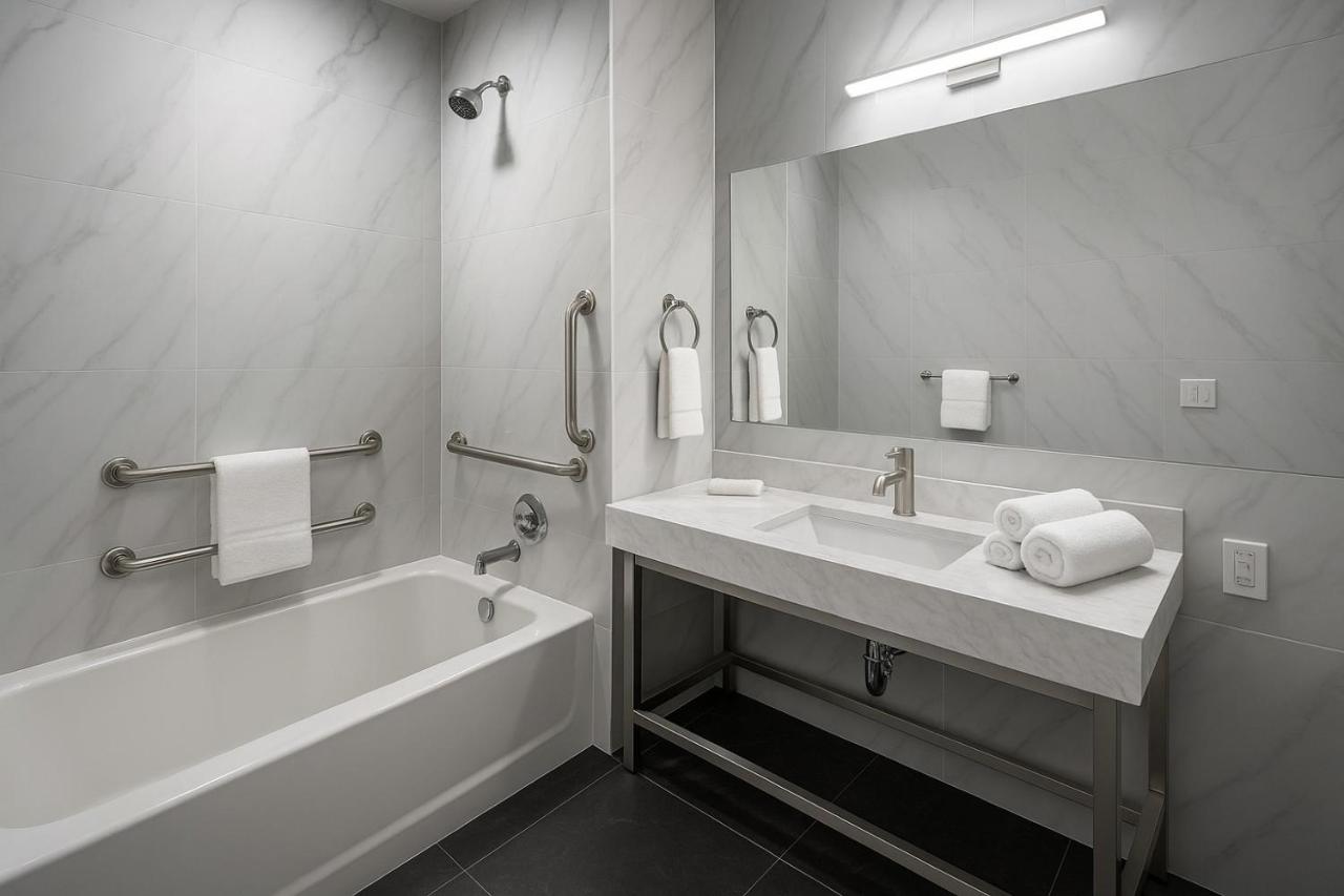 LIV Hotel Bronx - Newly Built — photo 7