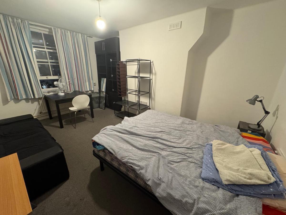 Russell square big room - 3