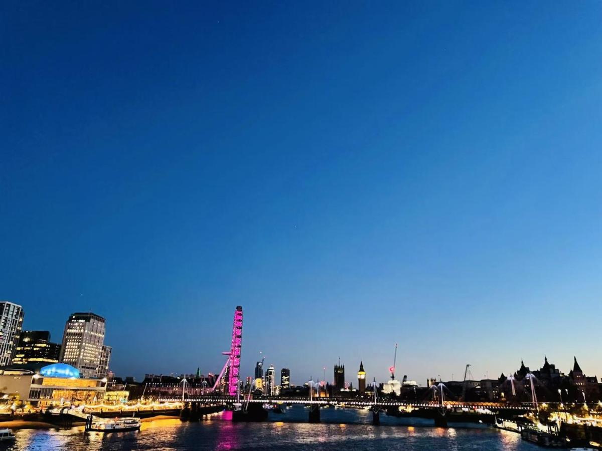 Russell square big room - 2