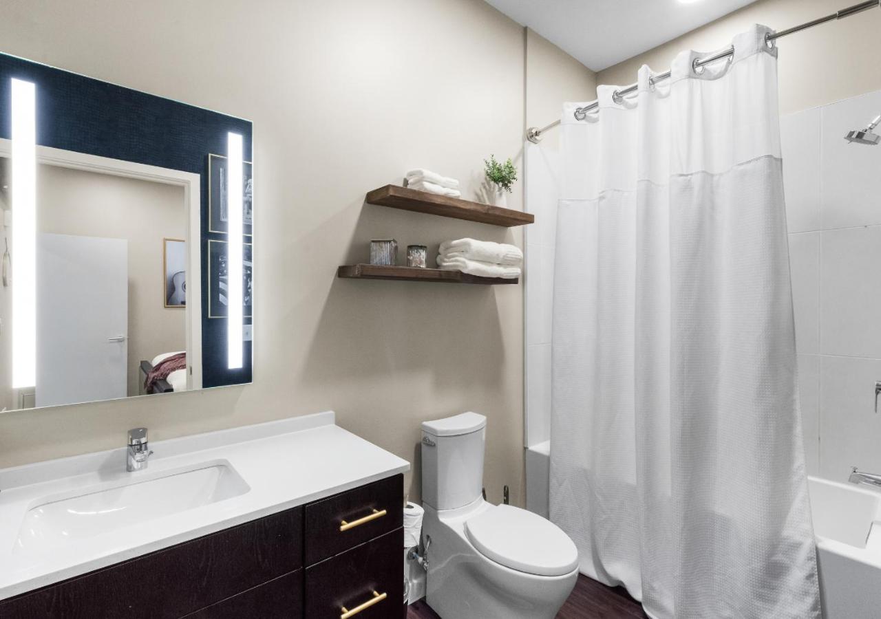 King Bed,Pet Friendly,Steps To Broadway,Park Free - 5