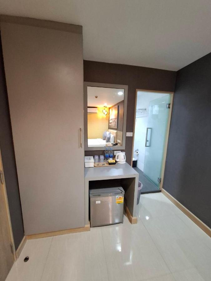 Collection O Pratunam 19 Hotel - 4