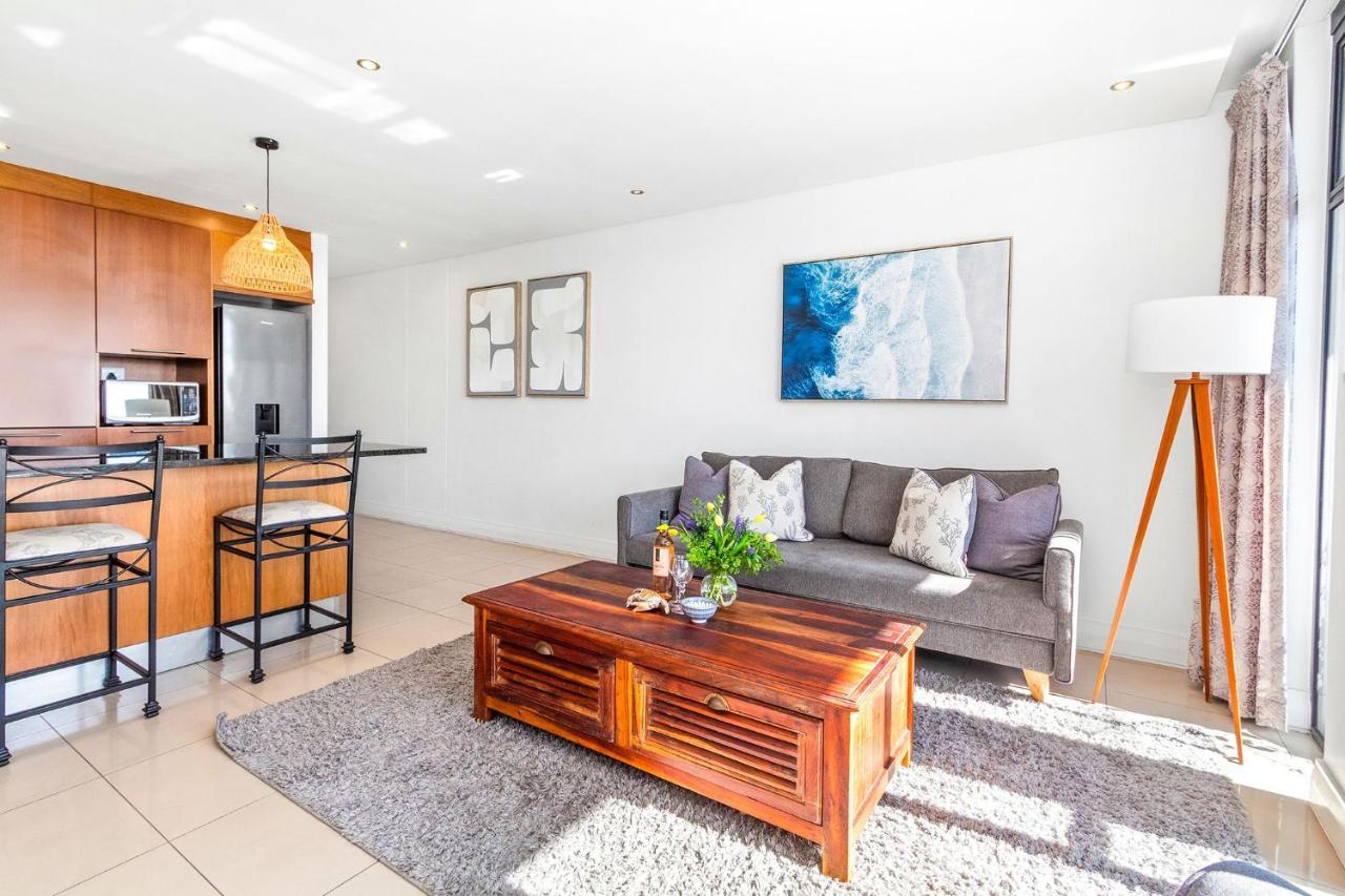 Eden On The Bay 174B - 3