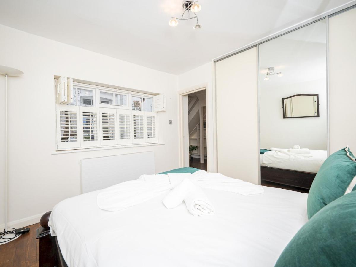 Fitzrovia Duplex Patio Park Tube Stations Nearby Pass the Keys - 2