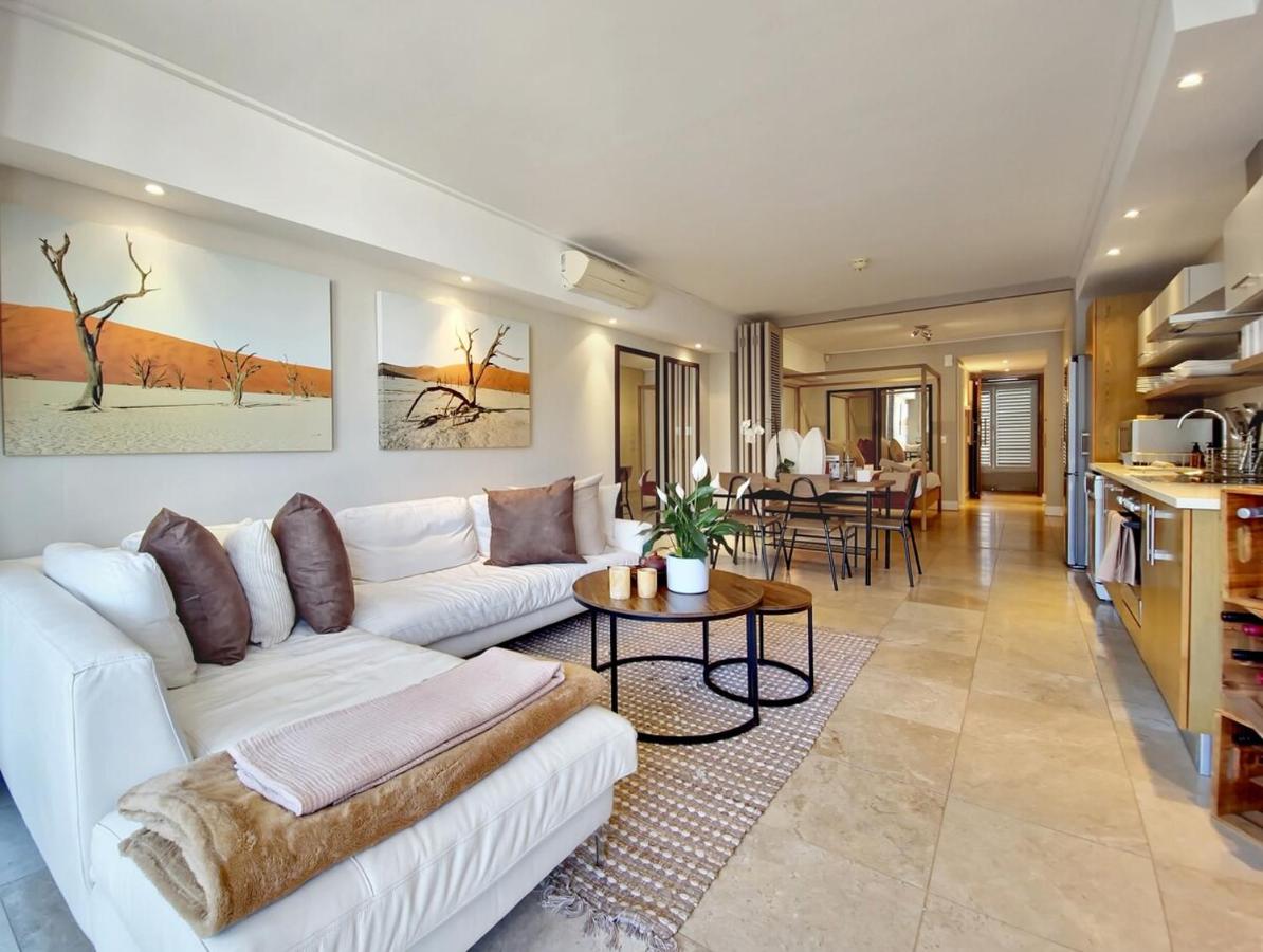 Luxurious, Canal Apt w Pool+WIFI, V&A on Doorstep - 5