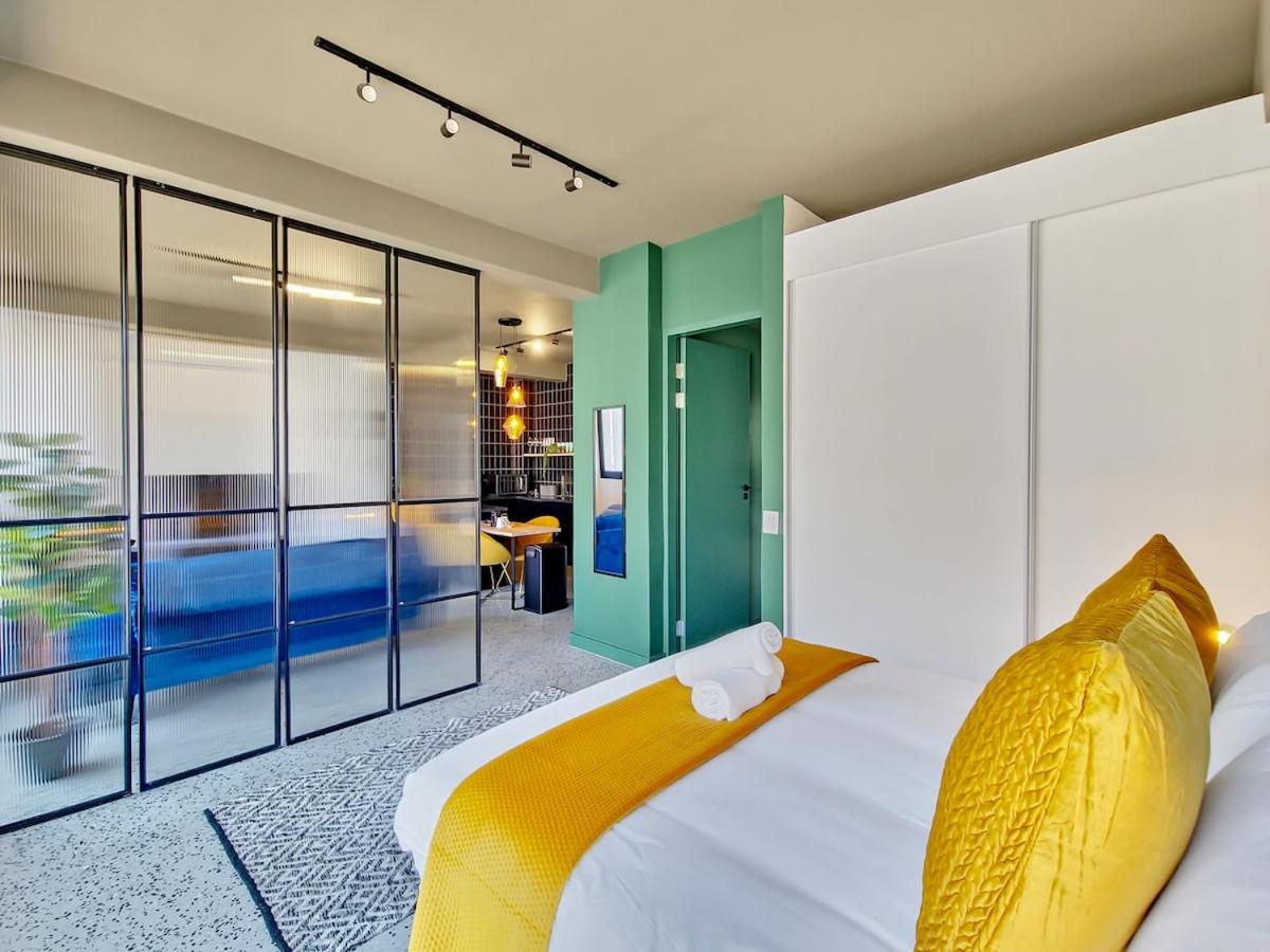 Luxurious hotel-type living couples retreat- pool - 2