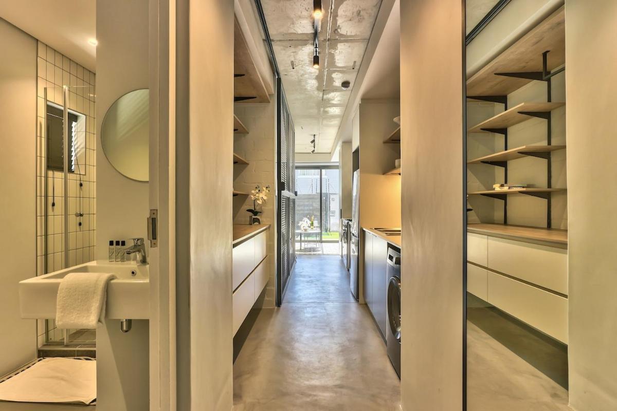 Secure Fast Wifi ideal for the Solo traveller - 3