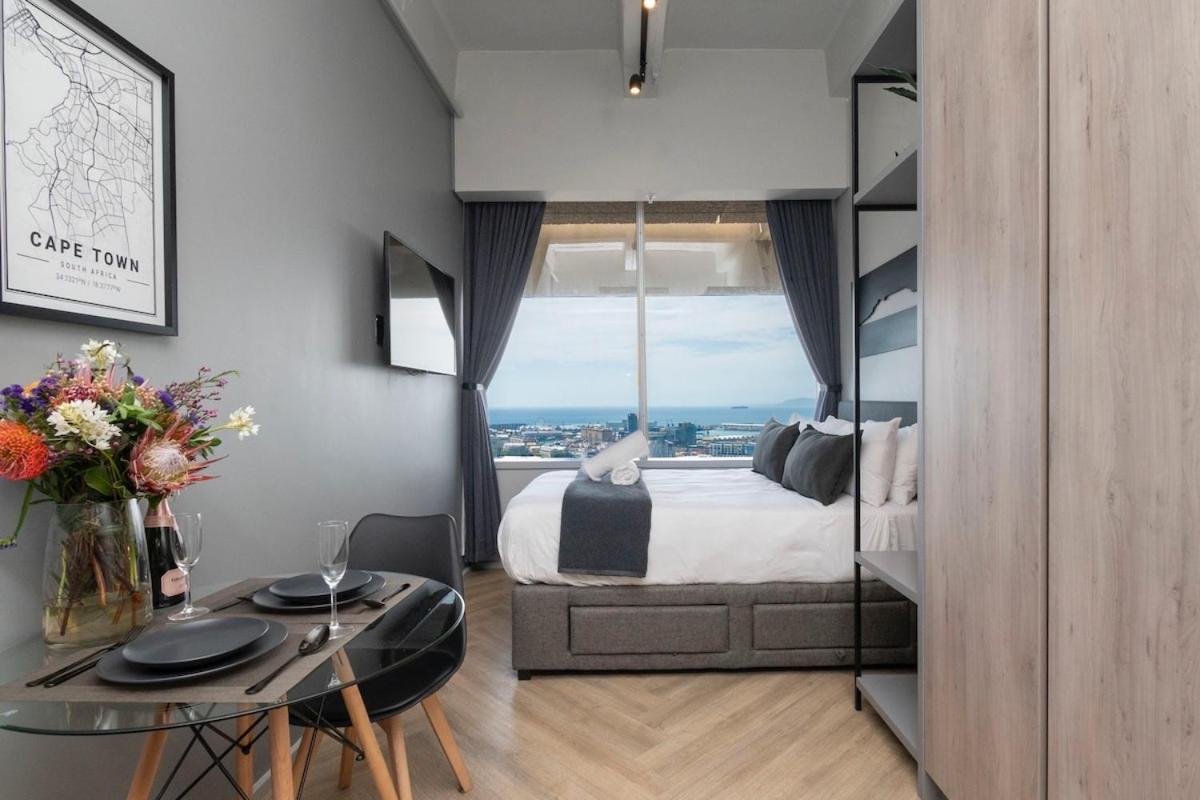 Classy Apartment Boasting Breathtaking Views - 2