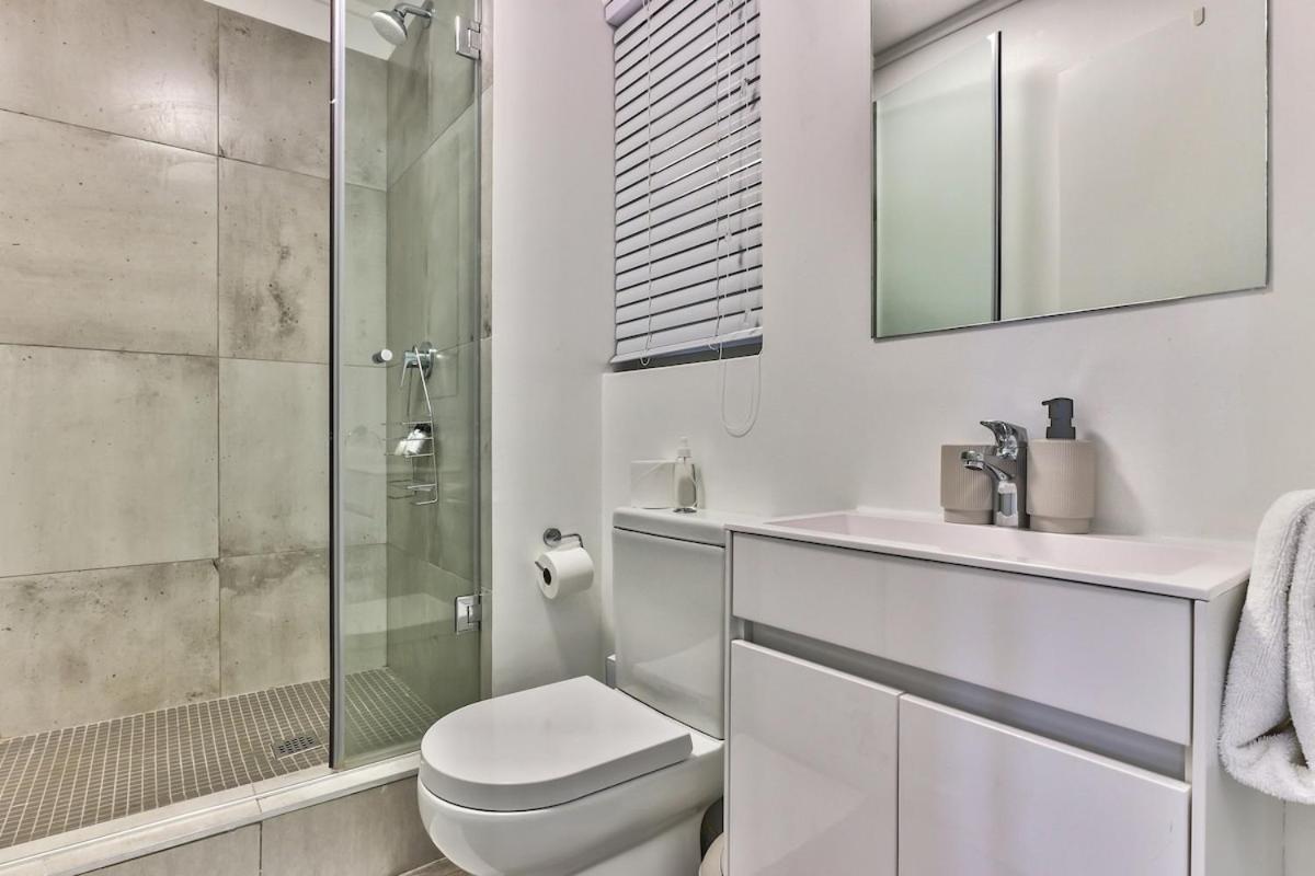 Castle Rock Gem with Table Mountain Views Pool - 3