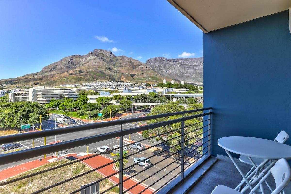 Castle Rock Gem with Table Mountain Views Pool - 5