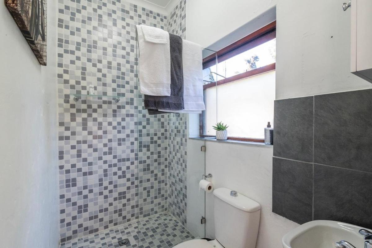 Platinum Haven Aparment in Milnerton - 3