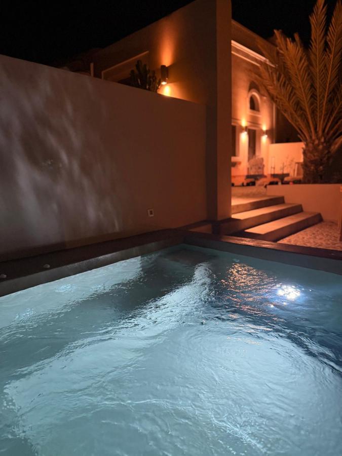 Saba Luxury Suites - 3