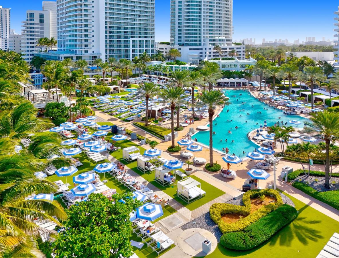 Luxury Oceanview Suite at the Fontainebleau Miami Beach with Balcony, King & Sofa Bed - 4