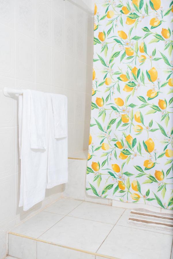 Oceanview 2BR Getaway 3min Beach 5min Airport - 3