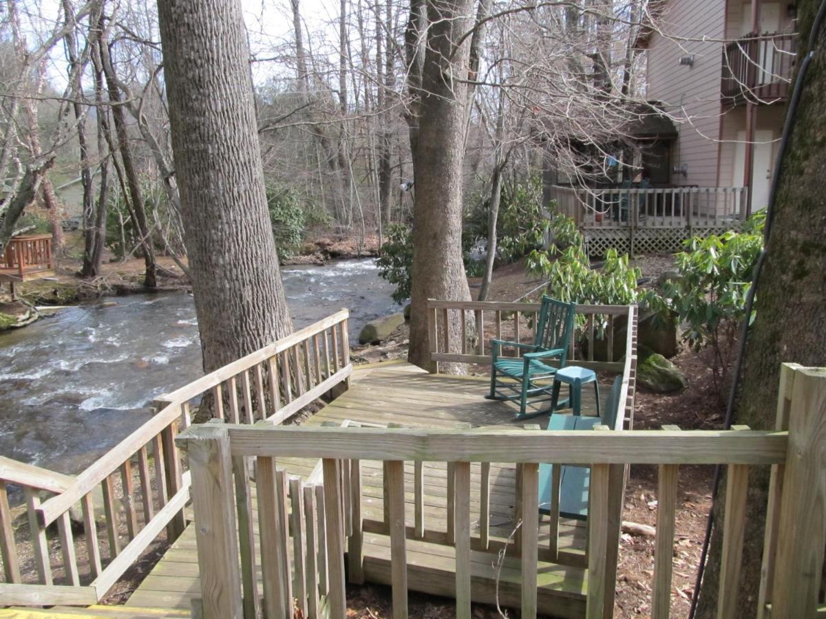 Jonathan Creek Inn — photo 18