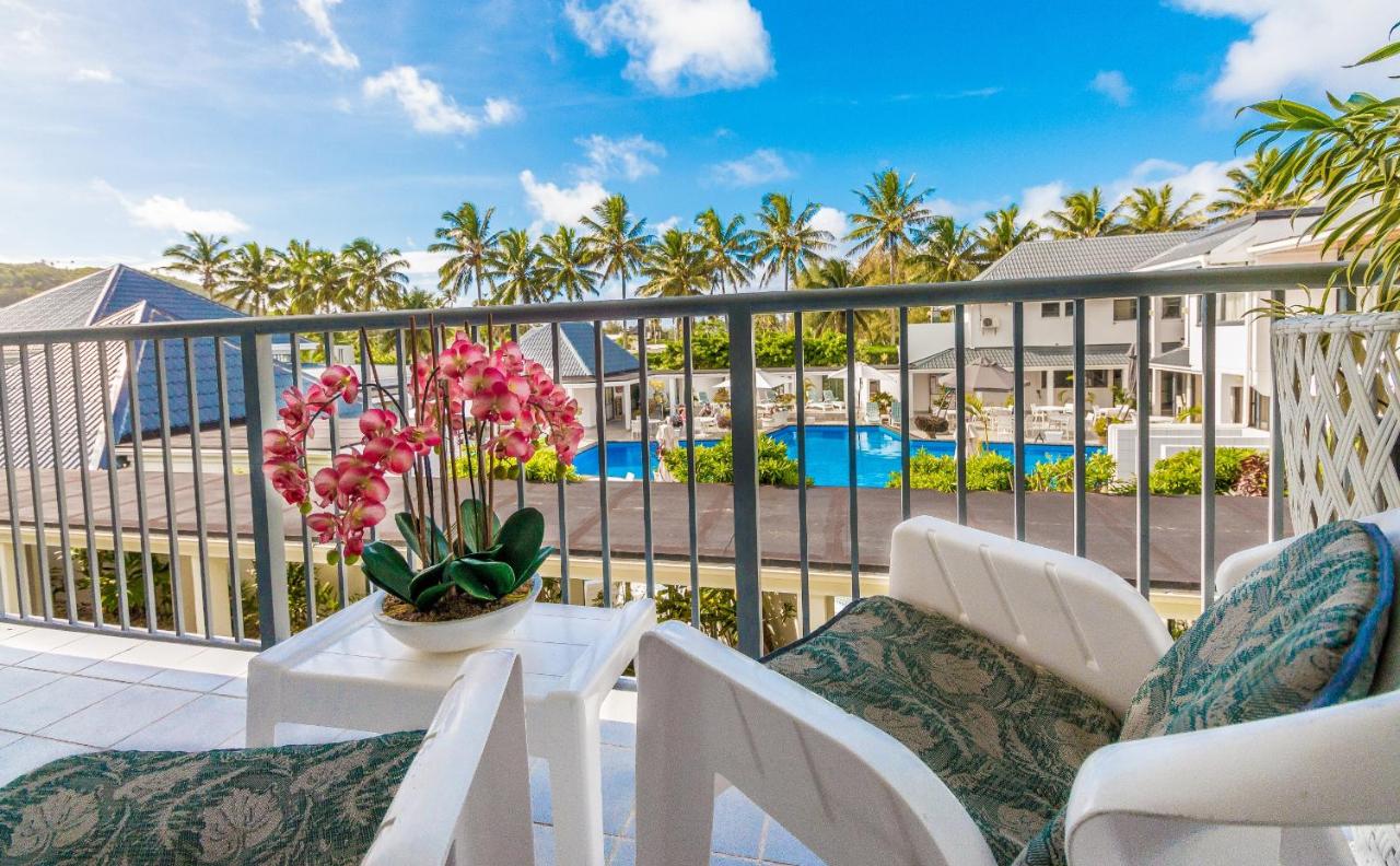 Muri Beach Club Hotel photo