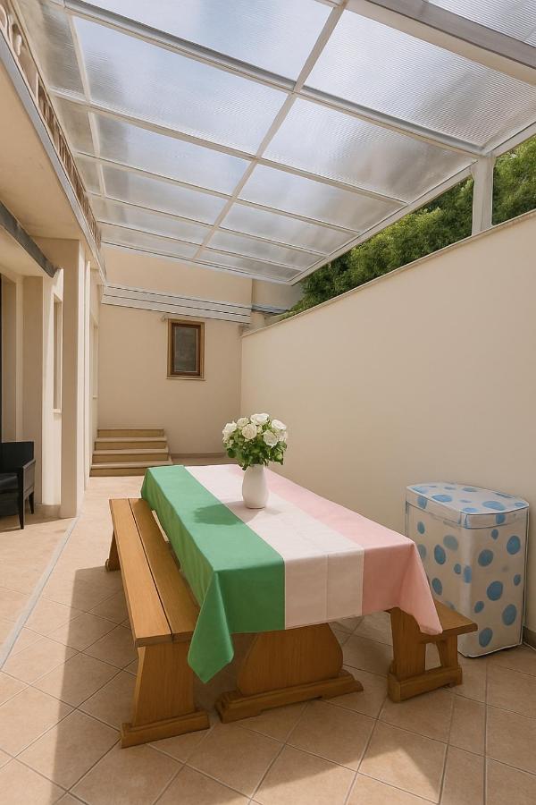 Colosseo Rooms Apartments - 4