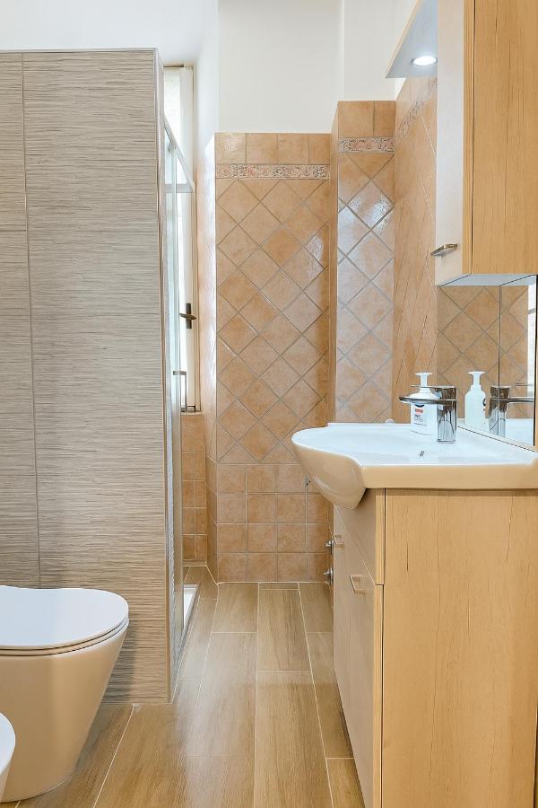 Colosseo Rooms Apartments - 3