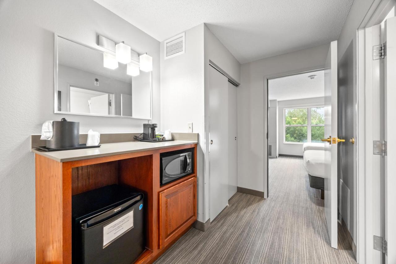 Independence Stay Hotel & Suites — photo 19