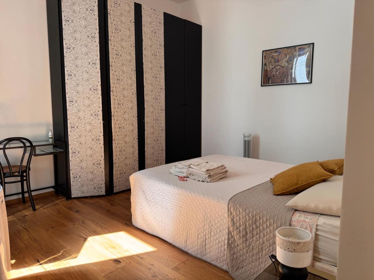 Genoa Waterfront Room - 3