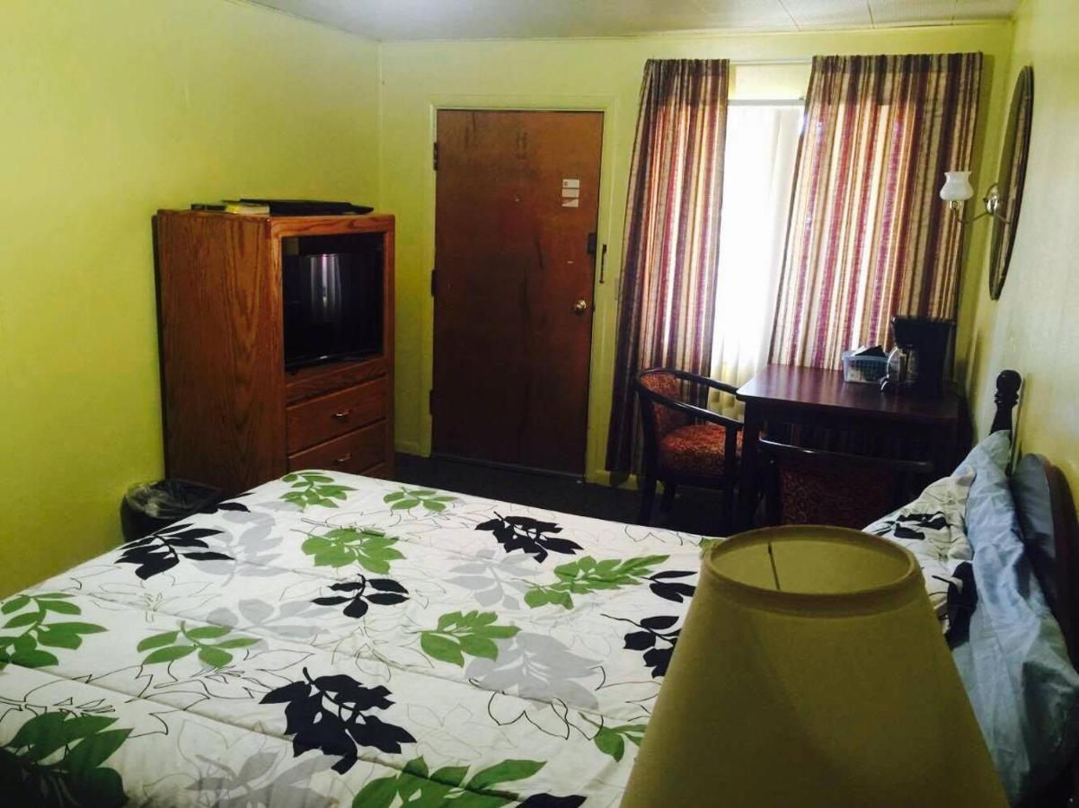 Chemult Motel — photo 23