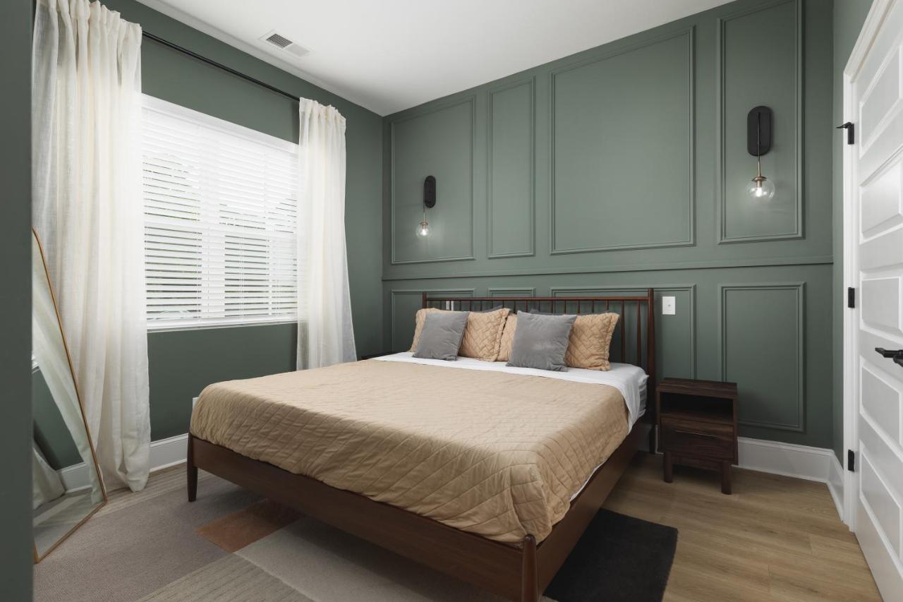 Condo with Free Parking, 3 miles Downtown, near Restaurants - 2