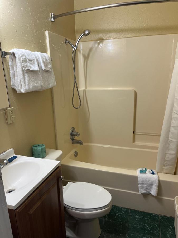 Economy Inn Express — photo 8