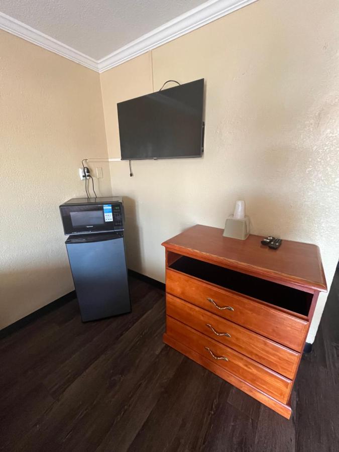Economy Inn Express — photo 5