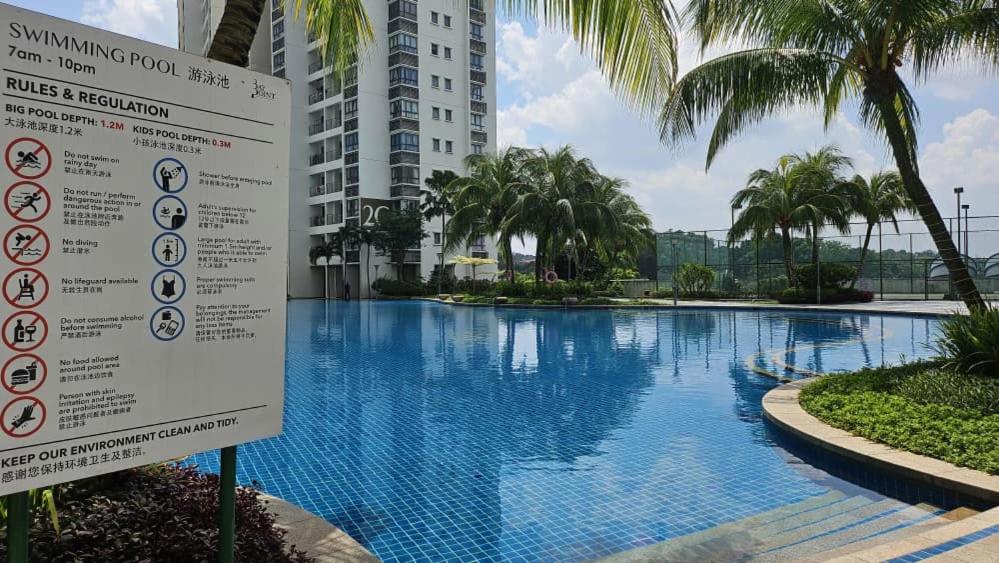 Bay Laurel Luxe HighFloor 2BR 4Pax Seaview by Our Stay - 4