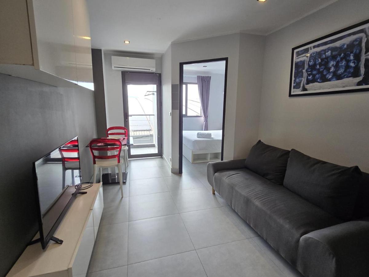 1 BR Condo in good location NV402 - 3