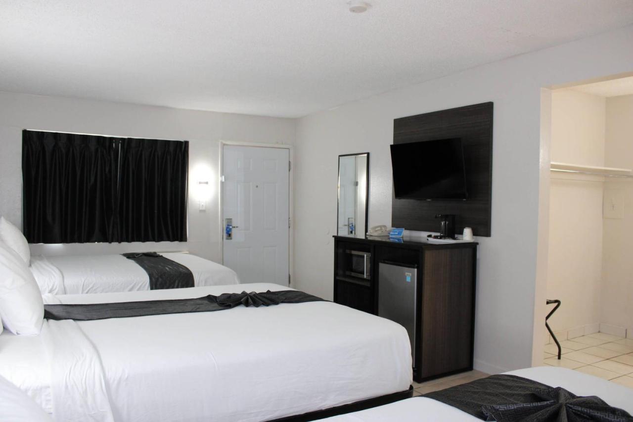 RegaLodge Motel — photo 17