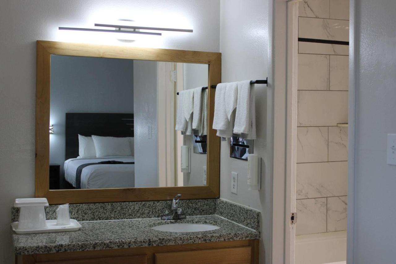 RegaLodge Motel — photo 2