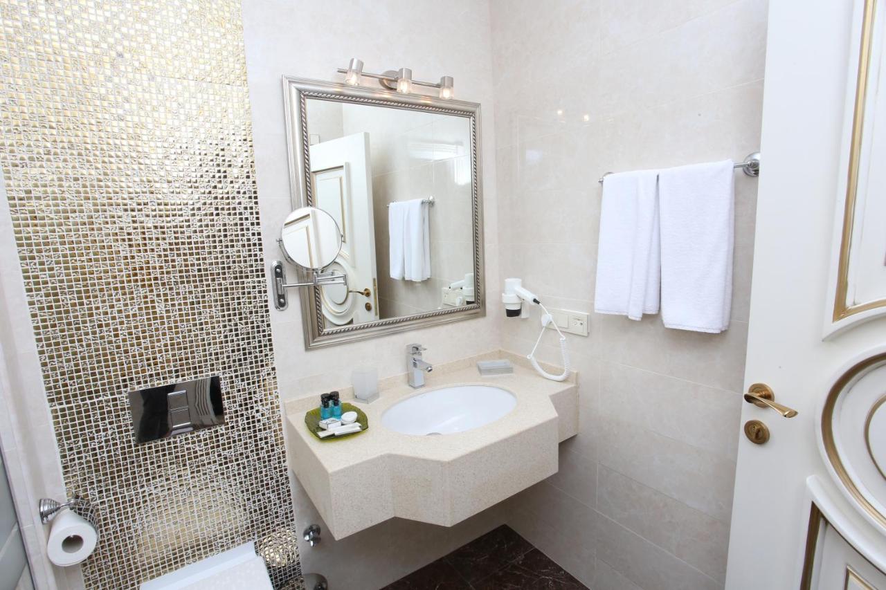 Opera Hotel photo