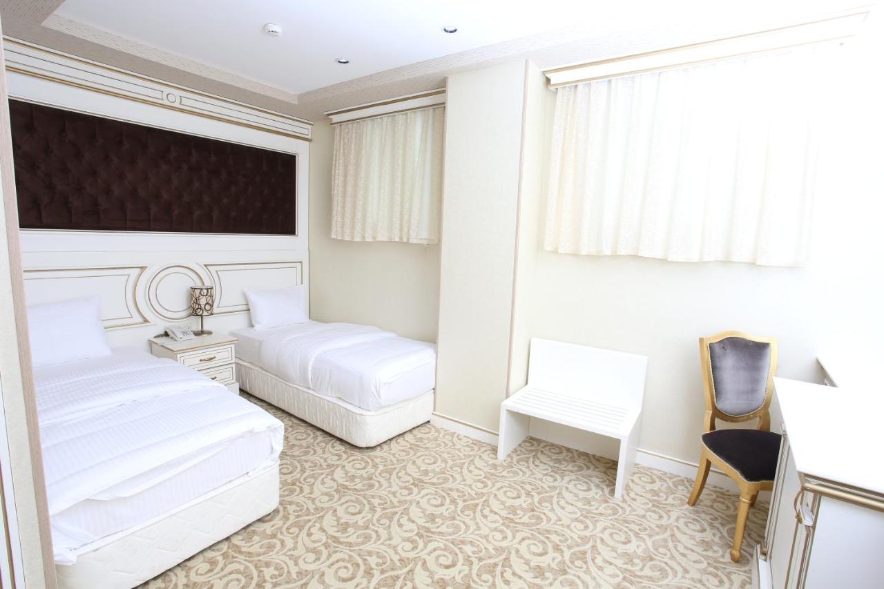 Opera Hotel photo