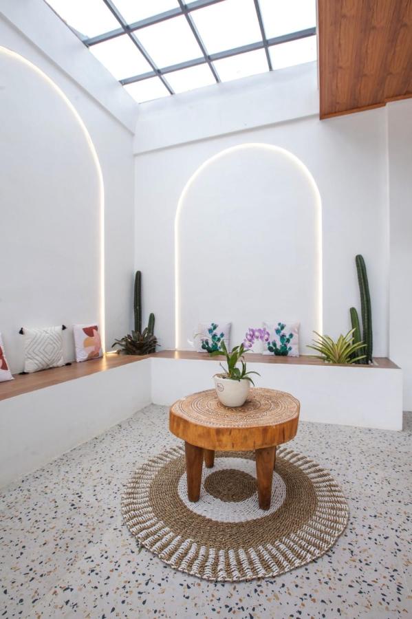 3 Bedrooms Private Villa & Pool Near GWK-ER House