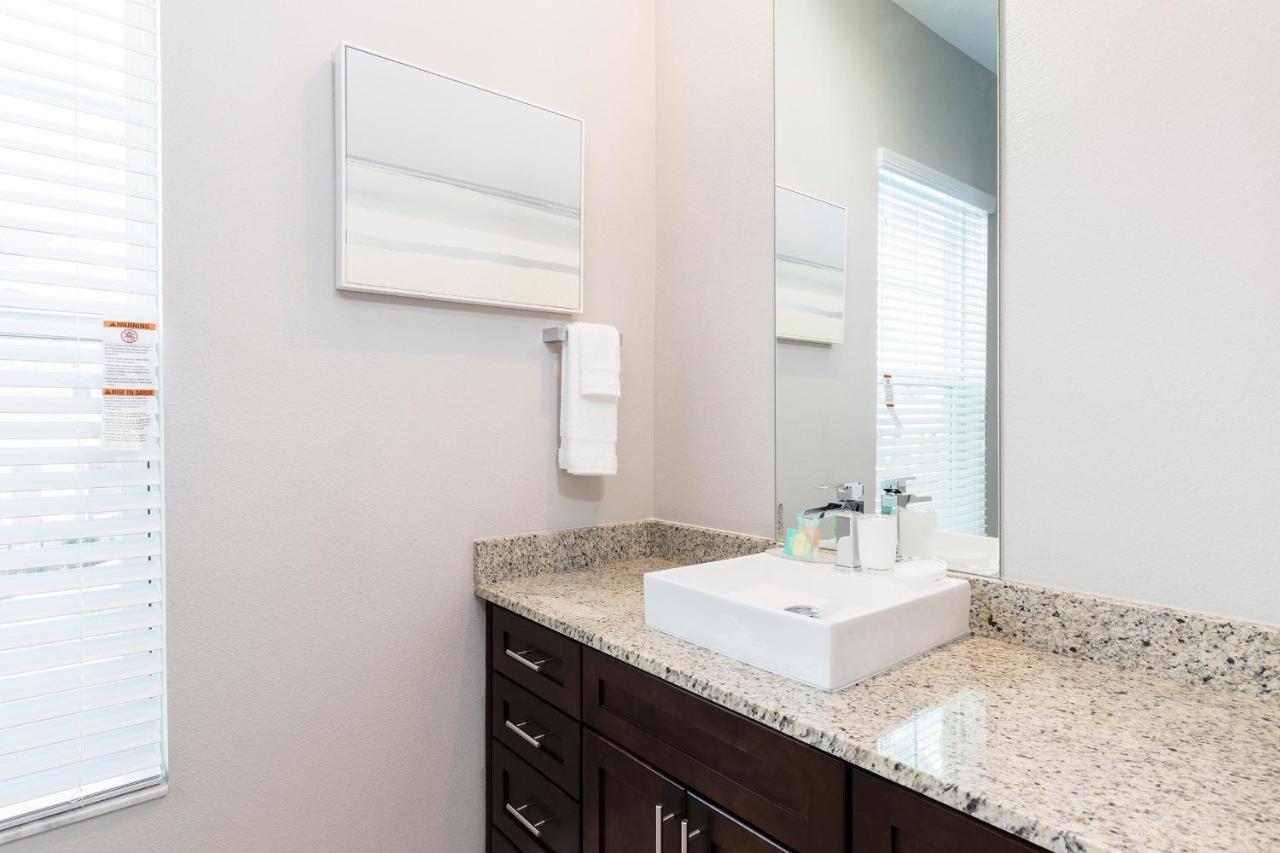 Summerville Resort Five Bedroom Townhome SMV126 — photo 13