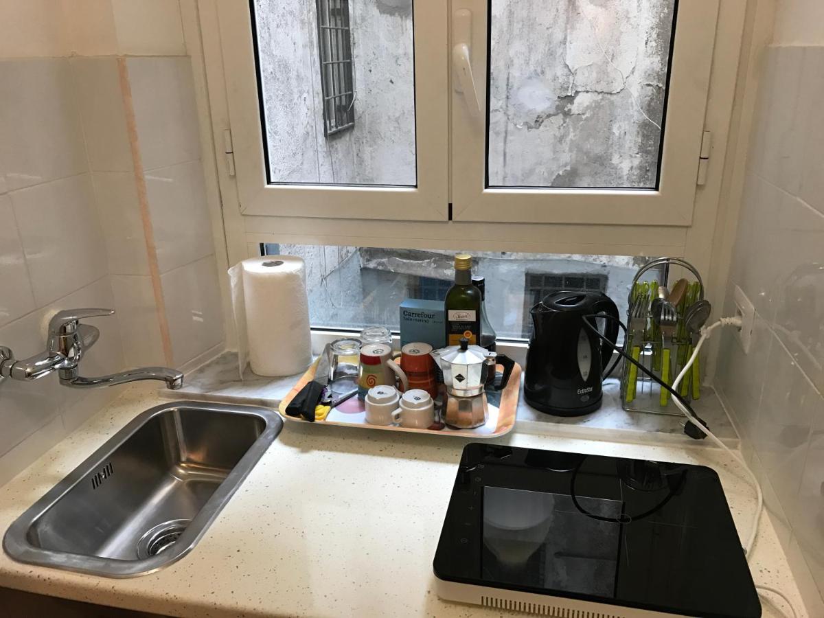 Great studio near Coliseum - 3