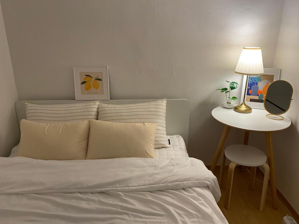 Seoul Yongsan - Shared House - Double or Twin Room - 5min Hangangjin - 10min Itaewon