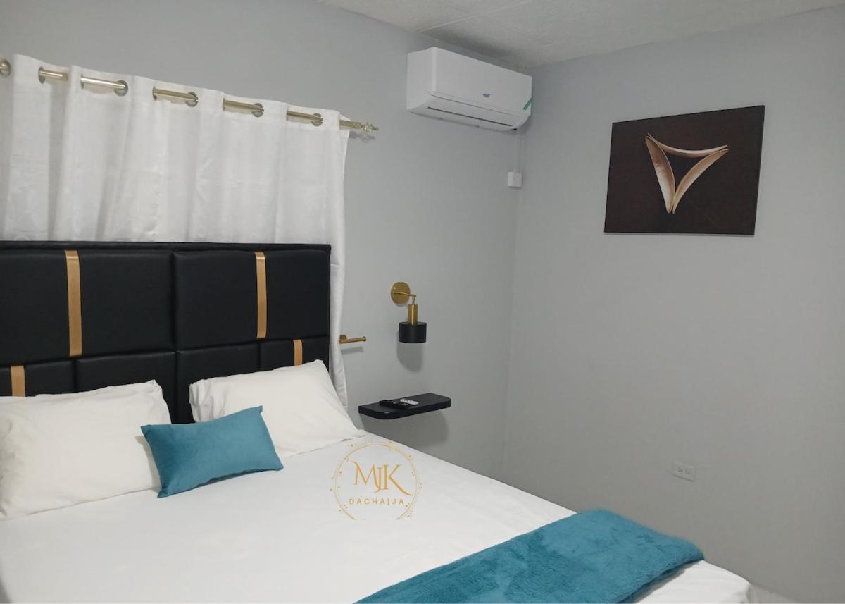 Mjk Dacha Ja - Kingston - 2