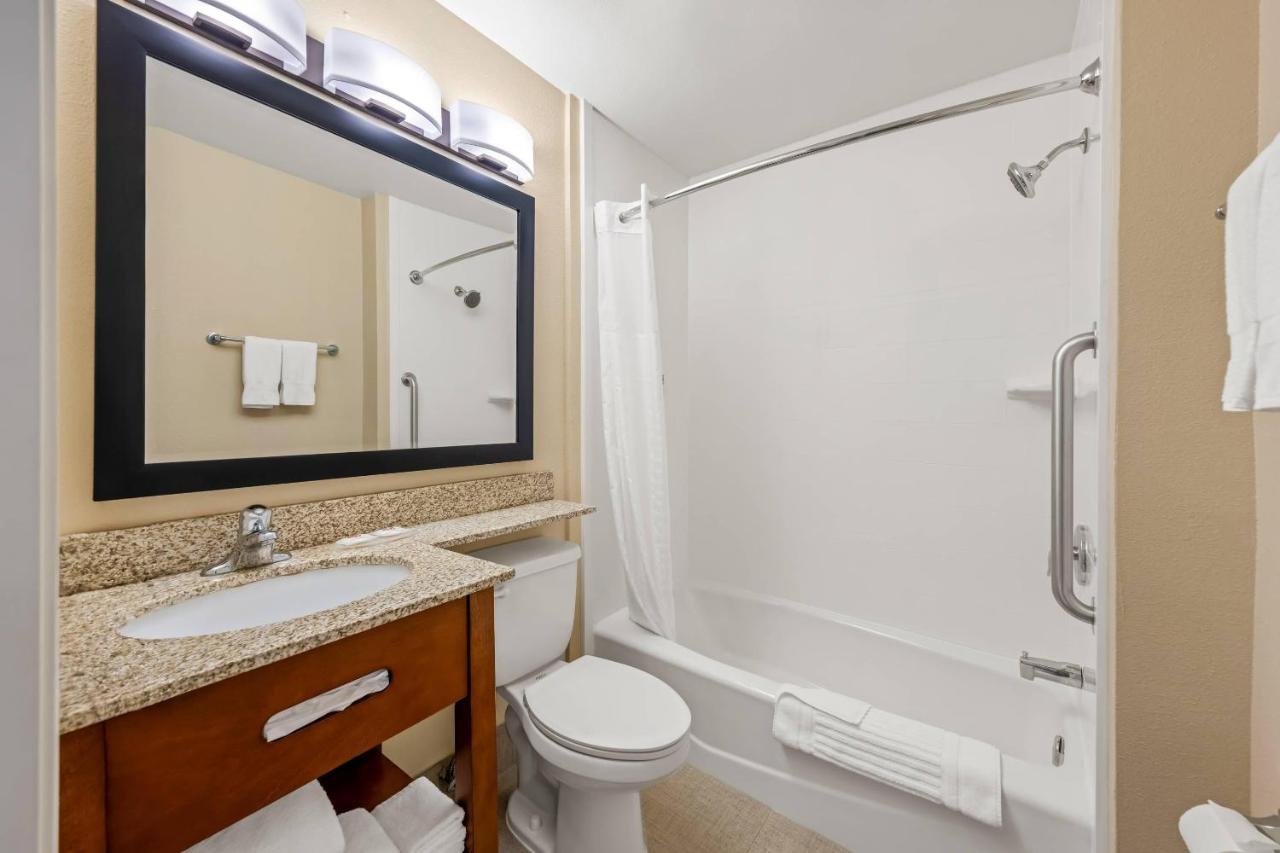 Economy Inn — photo 16