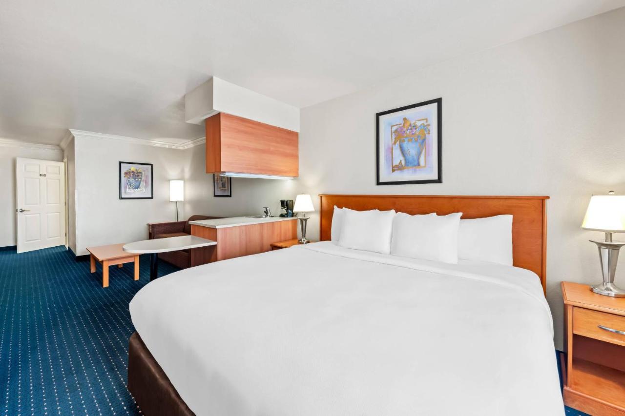 Economy Inn — photo 21