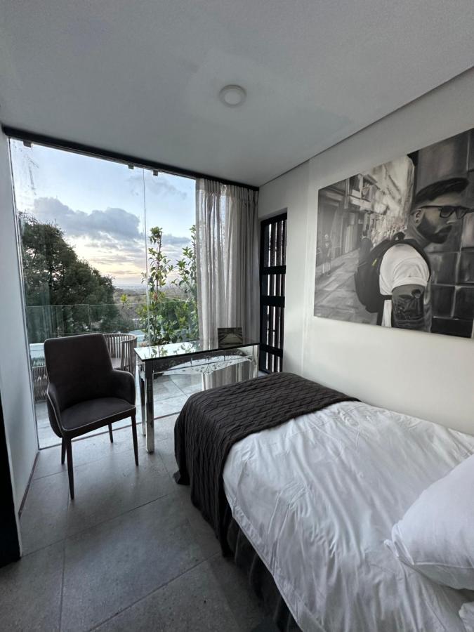 Constantia View Apartments- Luxury Self Catering - 2