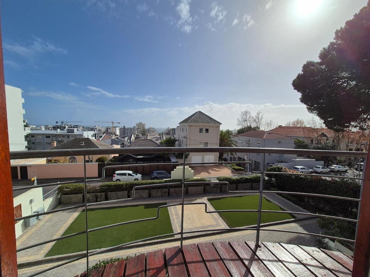 Stunning Seapoint Studio with epic Sunset views and Garage - 5