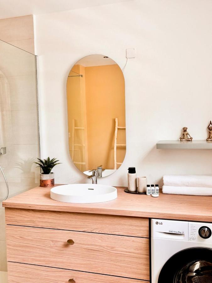 Casa Soleil Vibrant Caribbean Hideaway, Perfect for families & friends - 4