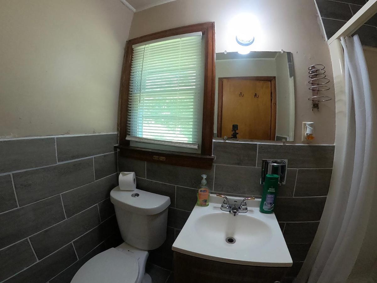 Heart of the Berkshires Motel — photo 13