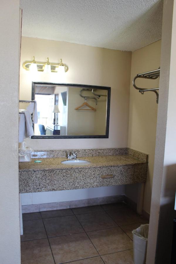 Oak Ridge Inn — photo 11