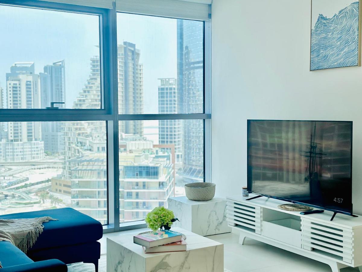 Modern 2BR Radiant Blvd Reem