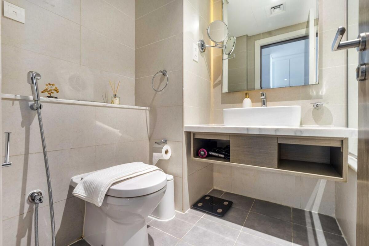 Canal View & High Floor & Valet - 3